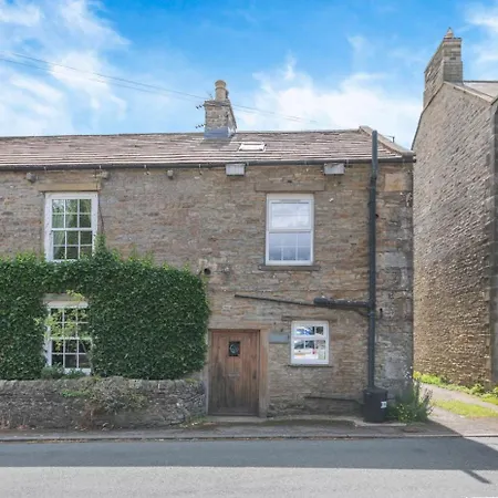 3 Bed In Carperby Oc-E30625 *